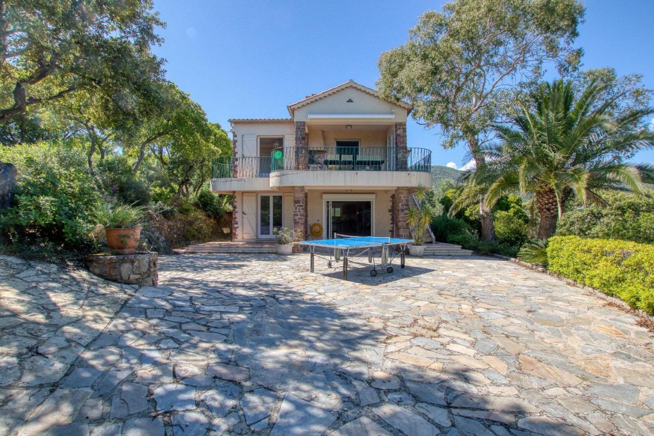 Villa Cavalaire Sur Mer Екстериор снимка
