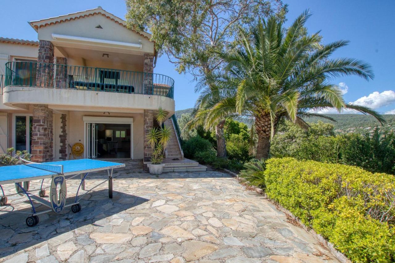 Villa Cavalaire Sur Mer Екстериор снимка